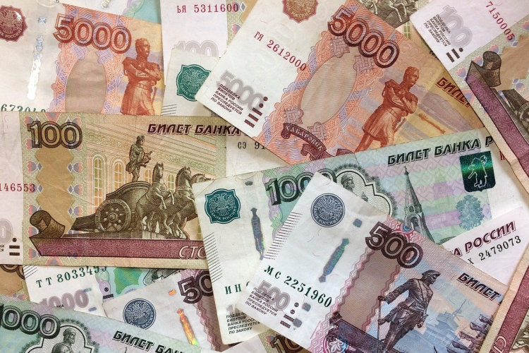 Moszkva áttér a rubelelszámolásra a gázért a barátságtalan országokkal